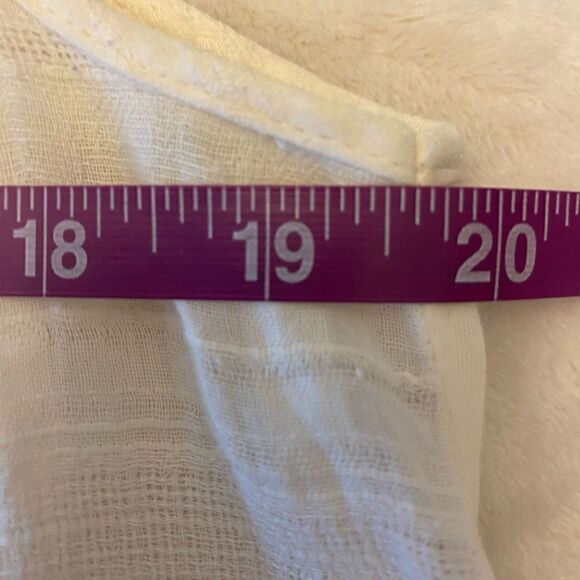 Ann Taylor Loft Ivory Crochet‎ Insert Sleeveless Top - Picture 9 of 10